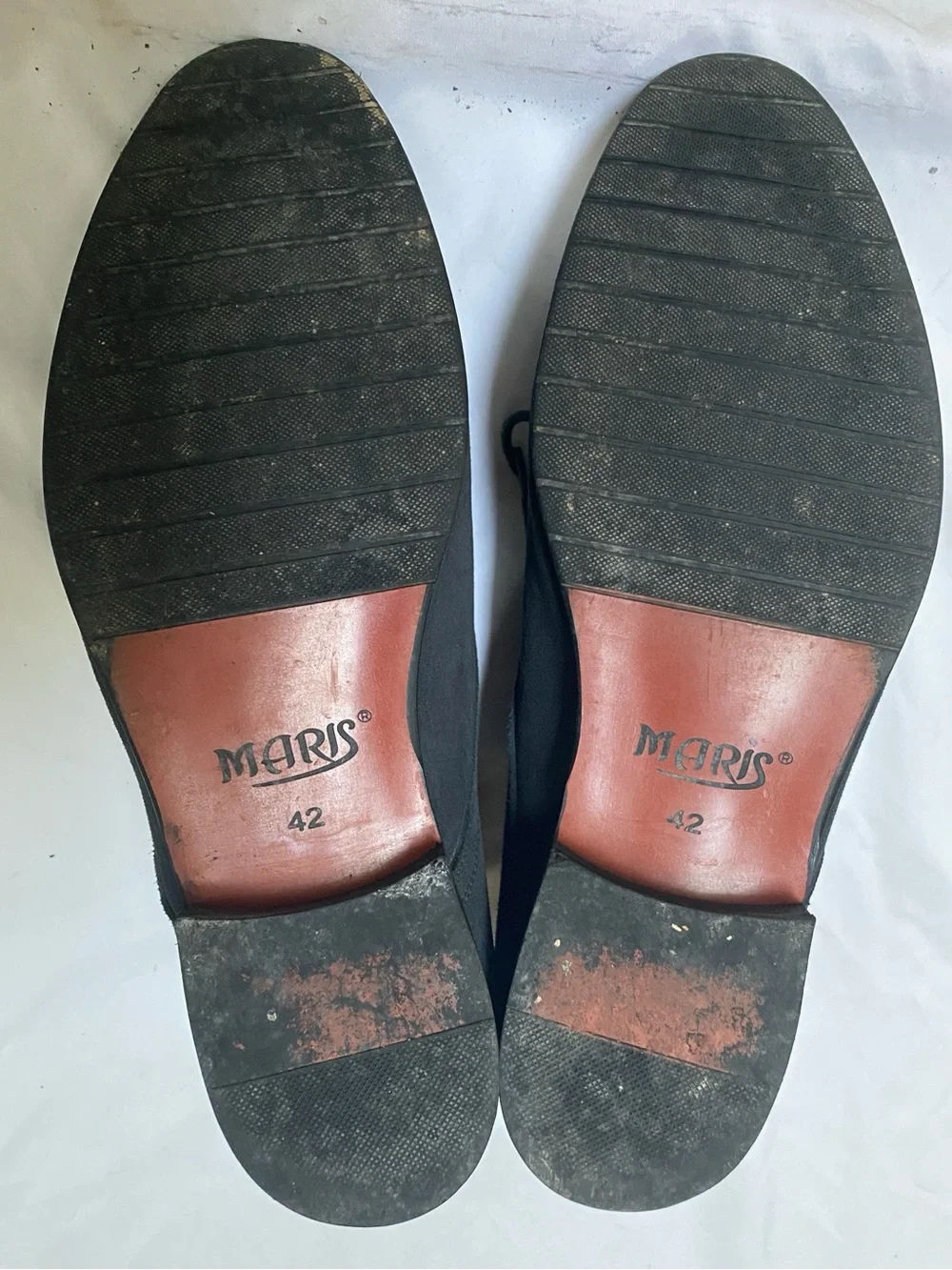 Gray Men's Suede Chukka Boots